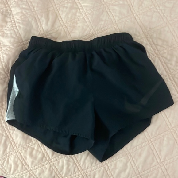Black Small Nike Running shorts - Picture 1 of 4